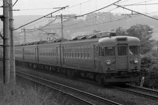 国鉄153系 冷房車 新快速色 中間2両Iセット (モハ152+モハ153Ｍ) - 鉄道模型の総合メーカー 株式会社エンドウ オンラインショップ